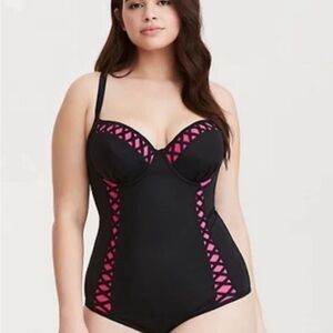 Torrid Black One-Piece Swimsuit with Pink Lattice Insets Size 1